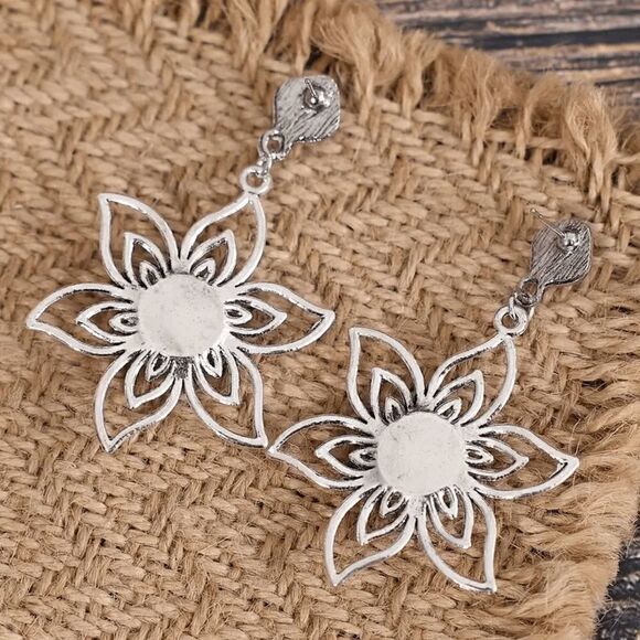 Western Lotus Silver Plated Turquoise Dangle Earrings - Picture 5 of 7